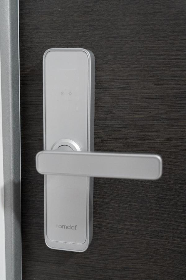 Citadela North 1Br Apartment W Security And Self Check In Bucureşti Ngoại thất bức ảnh